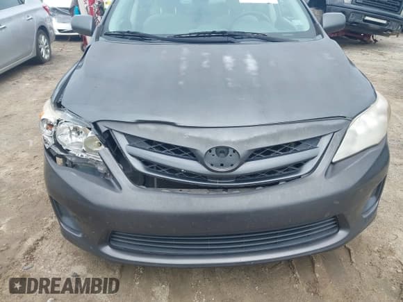✅ 2012 Toyota Corolla LE • VIN: 2T1BU4EE5CC792939 • Lot: 42777597. Wystawiony na IAAI z przebiegiem 236 000 mil. Bezpłatny archiwum sprzedaży aukcyjnych z USA i szczegółowy raport historii pojazdu na DreamBid. Zdjęcie 6.