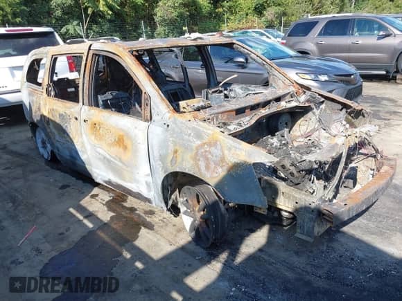 2014 Dodge Grand Caravan SXT with VIN 2C4RDGCG4ER427577, listed as a IAAI auction lot 43097567 with Not provided miles and . Bid and sale history available at DreamBid. Image 1.