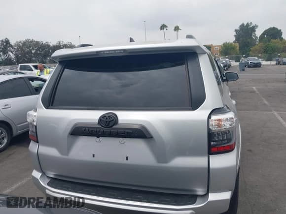 ✅ 2024 Toyota 4Runner TRD Off Road • VIN: JTERU5JR7R6288255 • Lot: 42997650. Listed on IAAI with 12,390 mi. Free auction sales archive from the USA and detailed vehicle history report at DreamBid. Image 16.