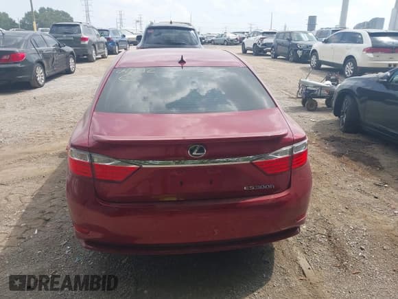 ✅ 2014 Lexus ES 300h • VIN: JTHBW1GG7E2047312 • Lot: 42981046. Listed on IAAI with 71,387 mi. Free auction sales archive from the USA and detailed vehicle history report at DreamBid. Image 16.