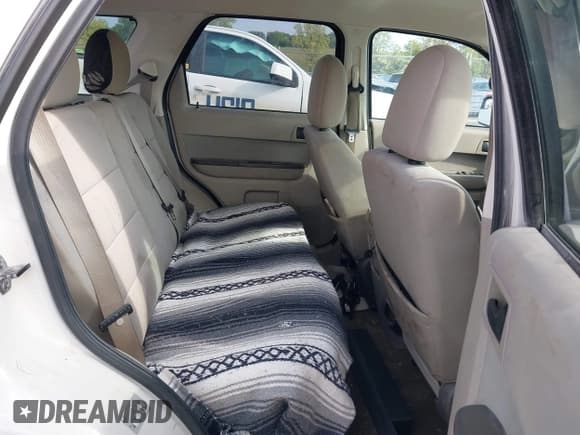 ✅ 2010 Ford Escape Hybrid • VIN: 1FMCU5K31AKD22069 • Lot: 40151027. Listed on IAAI with 185,932 mi. Free auction sales archive from the USA and detailed vehicle history report at DreamBid. Image 8.