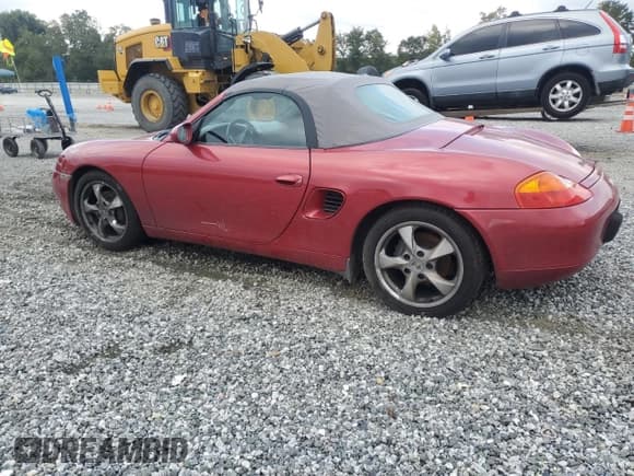 ✅ 2001 Porsche Boxster • VIN: WP0CA29861U622840 • Lot: 84466175. Wystawiony na Copart z przebiegiem 73 700 mil. Bezpłatny archiwum sprzedaży aukcyjnych z USA i szczegółowy raport historii pojazdu na DreamBid. Zdjęcie 2.