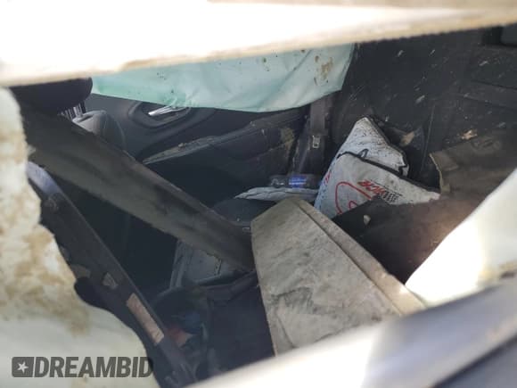 ✅ 2016 Jeep Cherokee Latitude • VIN: 1C4PJMCS7GW105660 • Lot: 86179265. Listed on Copart with Not provided. Free auction sales archive from the USA and detailed vehicle history report at DreamBid. Image 11.