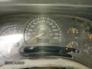 ✅ 2005 Chevrolet Silverado 1500 LS • VIN: 2GCEK13T251196546 • Lot: 85665735. Listed on Copart with 194,654 mi. Free auction sales archive from the USA and detailed vehicle history report at DreamBid. Image 9.