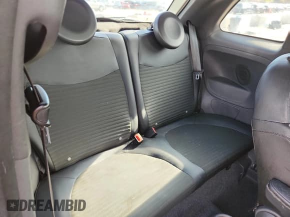 ✅ 2015 FIAT 500 Sport • VIN: 3C3CFFBR0FT741436 • Лот: 81512765. Опубликован ранее на Copart с пробегом 100 012 миль. Бесплатный доступ к архиву аукционных продаж из США и подробный отчёт об истории автомобиля на DreamBid. Изображение 10.