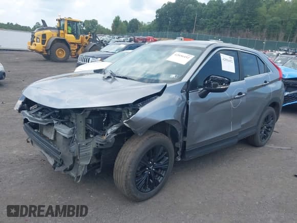 ✅ 2020 Mitsubishi Eclipse Cross LE • VIN: JA4AT4AA4LZ015847 • Lot: 42856452. Listed on IAAI with 87,001 mi. Free auction sales archive from the USA and detailed vehicle history report at DreamBid. Image 2.