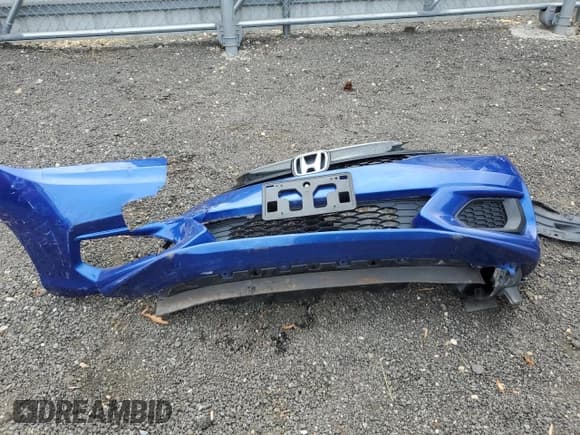 ✅ 2018 Honda Fit LX • VIN: 3HGGK5H48JM735693 • Лот: 90493145. Опубликован ранее на Copart с пробегом 42 256 миль. Бесплатный доступ к архиву аукционных продаж из США и подробный отчёт об истории автомобиля на DreamBid. Изображение 12.