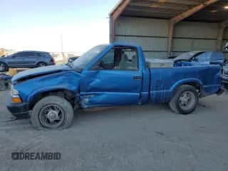 2002 Chevrolet S-10 LS с VIN 1GCCS145X28167537, выставлен на аукционе Copart как лот 77634714 с пробегом Не указан миль и Списание • Salvage title. История ставок и продаж доступна на DreamBid. Изображение 1.