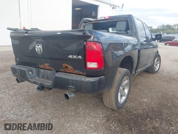 ✅ 2014 Ram 1500 Express • VIN: 1C6RR7KT6ES142188 • Lot: 43408639. Wystawiony na IAAI z przebiegiem 201 068 mil. Bezpłatny archiwum sprzedaży aukcyjnych z USA i szczegółowy raport historii pojazdu na DreamBid. Zdjęcie 4.