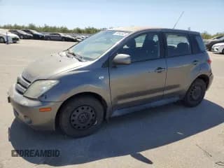 ✅ 2005 Scion xA • VIN: JTKKT624X50106538 • Лот: 68943925. Опубликован ранее на Copart с пробегом 158 233 миль. Бесплатный доступ к архиву аукционных продаж из США и подробный отчёт об истории автомобиля на DreamBid. Изображение 1.