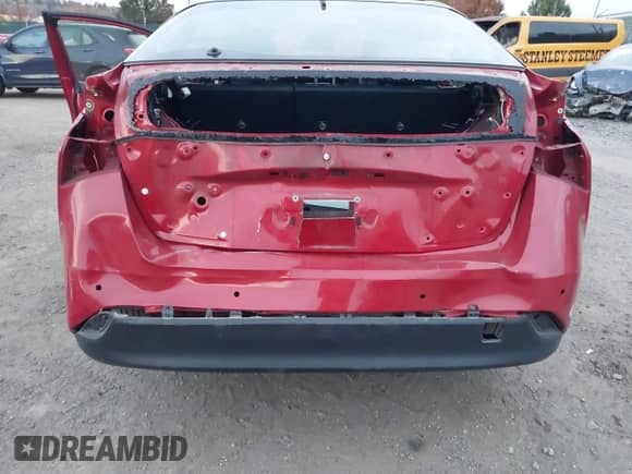 2019 Toyota Prius LE z VIN JTDL9RFU2K3011486, wystawiony jako IAAI lot #43567477 z przebiegiem 72 331 mil mil oraz . Historia ofert i sprzedaży dostępna na DreamBid. Obrazek 6.