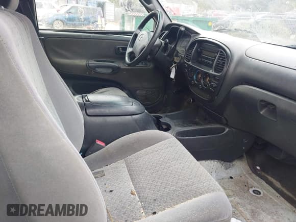 ✅ 2006 Toyota Tundra SR5 • VIN: 5TBRT34196S473641 • Lot: 43445427. Wystawiony na IAAI z przebiegiem Nie podano. Bezpłatny archiwum sprzedaży aukcyjnych z USA i szczegółowy raport historii pojazdu na DreamBid. Zdjęcie 5.