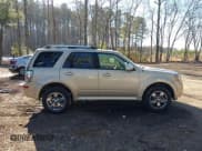 ✅ 2011 Mercury Mariner Premier • VIN: 4M2CN8HG3BKJ01842 • Lot: 41354524. Wystawiony na IAAI z przebiegiem 272 222 mil. Bezpłatny archiwum sprzedaży aukcyjnych z USA i szczegółowy raport historii pojazdu na DreamBid. Zdjęcie 13.