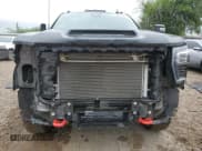 ✅ 2025 Chevrolet Silverado 2500HD LTZ • VIN: 2GC4KPE75S1121558 • Lot: 56193305. Wystawiony na Copart z przebiegiem 9 652 mil. Bezpłatny archiwum sprzedaży aukcyjnych z USA i szczegółowy raport historii pojazdu na DreamBid. Zdjęcie 5.