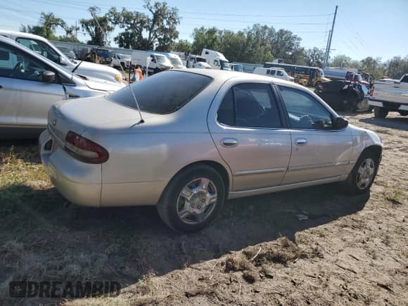 ✅ 1996 Nissan Altima XE • VIN: 1N4BU31D0TC157956 • Lot: 80838464. Listed on Copart with 132,503 mi. Free auction sales archive from the USA and detailed vehicle history report at DreamBid. Image 3.