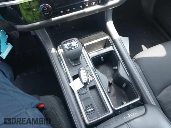 ✅ 2022 Nissan Pathfinder SV • VIN: 5N1DR3BA5NC220847 • Lot: 42164898. Listed on IAAI with 50,627 mi. Free auction sales archive from the USA and detailed vehicle history report at DreamBid. Image 11.