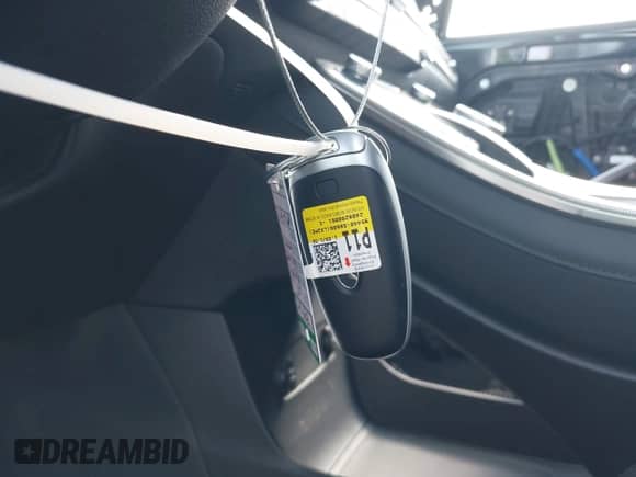 2025 Hyundai Palisade Calligraphy with VIN KM8R74GE6SU856907, listed as a IAAI auction lot 42065127 with 5,184 mi miles and . Bid and sale history available at DreamBid. Image 11.