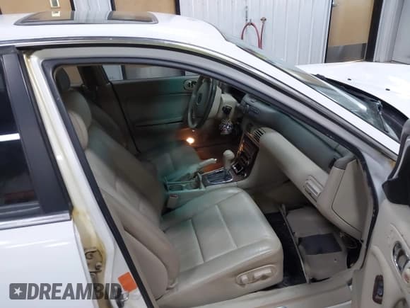 ✅ 2002 Mazda Millenia • VIN: JM1TA221121726040 • Lot: 40649629. Wystawiony na IAAI z przebiegiem 106 024 mil. Bezpłatny archiwum sprzedaży aukcyjnych z USA i szczegółowy raport historii pojazdu na DreamBid. Zdjęcie 5.