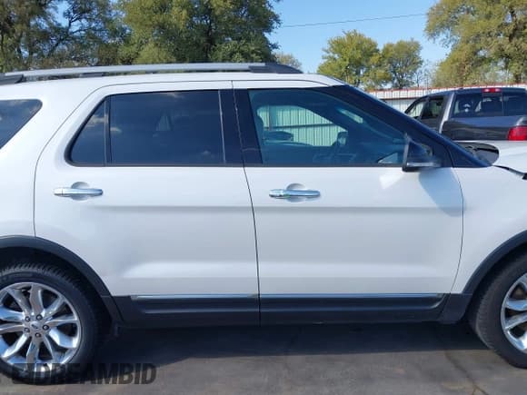 ✅ 2013 Ford Explorer XLT • VIN: 1FM5K7D88DGC05566 • Lot: 43547707. Listed on IAAI with 158,745 mi. Free auction sales archive from the USA and detailed vehicle history report at DreamBid. Image 14.