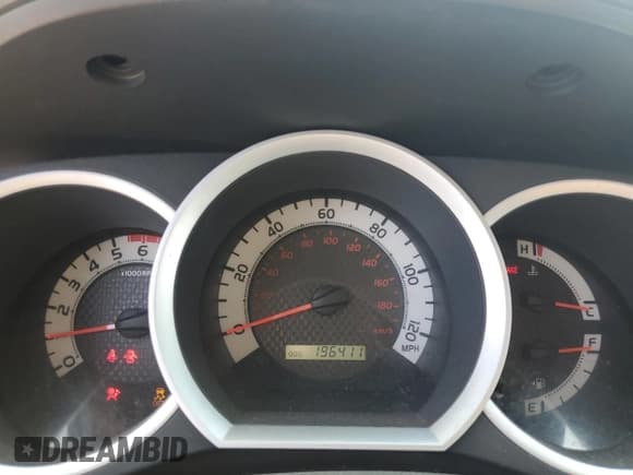 ✅ 2011 Toyota Tacoma • VIN: 5TFLU4EN7BX014761 • Lot: 57703435. Listed on Copart with 196,411 mi. Free auction sales archive from the USA and detailed vehicle history report at DreamBid. Image 9.