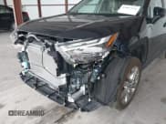 ✅ 2023 Toyota RAV4 XLE Premium • VIN: 2T3C1RFV3PW287888 • Лот: 43087941. Опубликован ранее на IAAI с пробегом 13 708 миль. Бесплатный доступ к архиву аукционных продаж из США и подробный отчёт об истории автомобиля на DreamBid. Изображение 17.