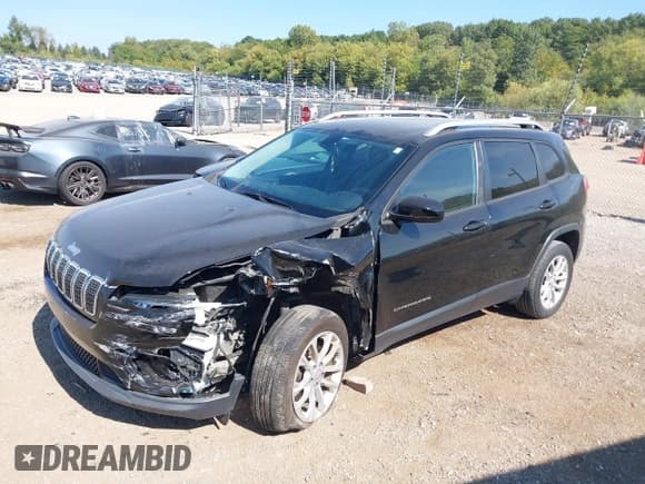 ✅ 2020 Jeep Cherokee Latitude • VIN: 1C4PJLCB0LD569938 • Lot: 43250505. Wystawiony na IAAI z przebiegiem 106 013 mil. Bezpłatny archiwum sprzedaży aukcyjnych z USA i szczegółowy raport historii pojazdu na DreamBid. Zdjęcie 17.