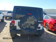 ✅ 2017 Jeep Wrangler Unlimited Rubicon • VIN: 1C4BJWFG3HL597572 • Lot: 40877947. Wystawiony na IAAI z przebiegiem 162 923 mil. Bezpłatny archiwum sprzedaży aukcyjnych z USA i szczegółowy raport historii pojazdu na DreamBid. Zdjęcie 16.