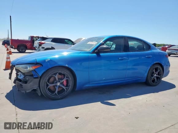 ✅ 2018 Alfa Romeo Giulia Ti Sport • VIN: ZARFAECN8J7596954 • Lot: 66150125. Wystawiony na Copart z przebiegiem 148 908 mil. Bezpłatny archiwum sprzedaży aukcyjnych z USA i szczegółowy raport historii pojazdu na DreamBid. Zdjęcie 1.