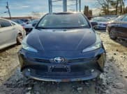 ✅ 2021 Toyota Prius LE • VIN: JTDL9MFU5M3028966 • Lot: 94581885. Wystawiony na Copart z przebiegiem 31 981 mil. Bezpłatny archiwum sprzedaży aukcyjnych z USA i szczegółowy raport historii pojazdu na DreamBid. Zdjęcie 5.