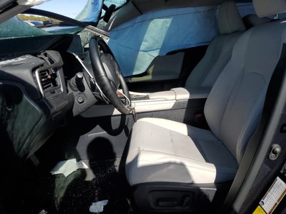 ✅ 2022 Lexus RX 350L • VIN: JTJHZKFA8N2043613 • Lot: 47072735. Listed on Copart with 13,903 mi. Free auction sales archive from the USA and detailed vehicle history report at DreamBid. Image 7.