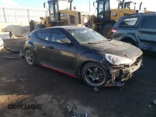 ✅ 2015 Hyundai Veloster Turbo • VIN: KMHTC6AE3FU243879 • Lot: 88367975. Wystawiony na Copart z przebiegiem 171 858 mil. Bezpłatny archiwum sprzedaży aukcyjnych z USA i szczegółowy raport historii pojazdu na DreamBid. Zdjęcie 4.
