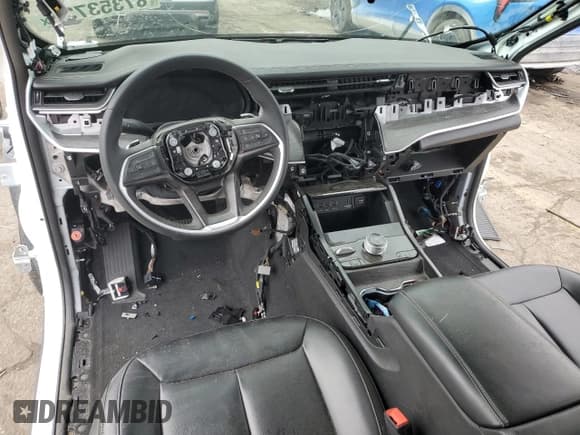 ✅ 2024 Jeep Grand Cherokee • VIN: 1C4RJYB64R8959470 • Lot: 87353735. Wystawiony na Copart z przebiegiem Nie podano. Bezpłatny archiwum sprzedaży aukcyjnych z USA i szczegółowy raport historii pojazdu na DreamBid. Zdjęcie 8.