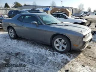 ✅ 2011 Dodge Challenger • VIN: 2B3CJ4DG8BH560079 • Lot: 42567045. Wystawiony na Copart z przebiegiem 105 309 mil. Bezpłatny archiwum sprzedaży aukcyjnych z USA i szczegółowy raport historii pojazdu na DreamBid. Zdjęcie 4.