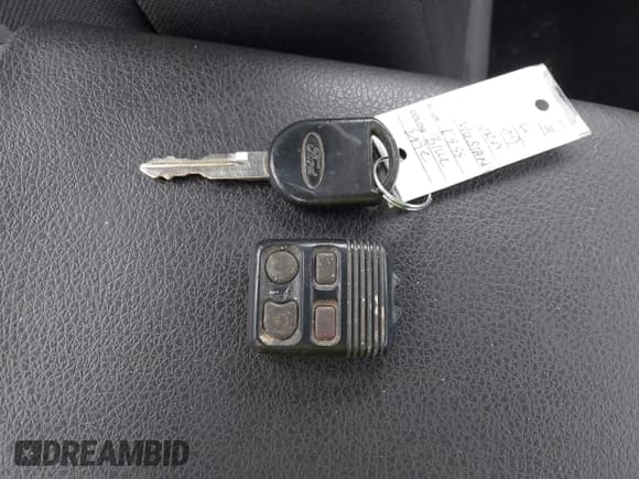 ✅ 2009 Ford Mustang GT • VIN: 1ZVHT82HX95119781 • Лот: 41482288. Опубликован ранее на IAAI с пробегом 70 757 миль. Бесплатный доступ к архиву аукционных продаж из США и подробный отчёт об истории автомобиля на DreamBid. Изображение 11.