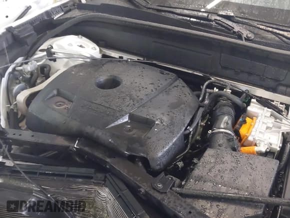 ✅ 2024 Volvo XC60 Plus Dark Theme • VIN: YV4H60DL5R1782435 • Lot: 42910415. Listed on IAAI with 30,065 mi. Free auction sales archive from the USA and detailed vehicle history report at DreamBid. Image 10.