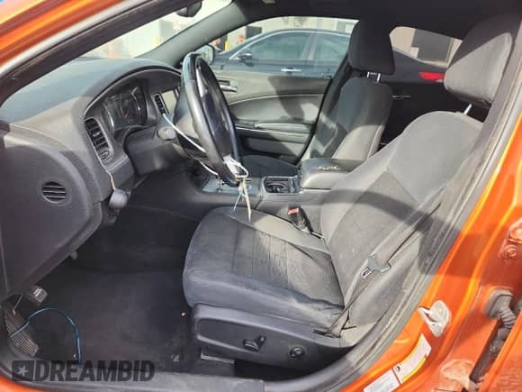 2011 Dodge Charger SE with VIN 2B3CL3CG0BH591445, listed as a Copart auction lot 84644175 with 218,463 mi miles and Salvage title. Bid and sale history available at DreamBid. Image 7.