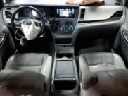 ✅ 2015 Toyota Sienna Limited • VIN: 5TDDK3DC9FS112285 • Lot: 71461075. Listed on Copart with 237,198 mi. Free auction sales archive from the USA and detailed vehicle history report at DreamBid. Image 8.