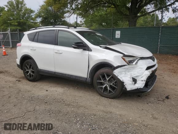 ✅ 2016 Toyota RAV4 SE • VIN: JTMNFREV8GJ066622 • Lot: 84591485. Wystawiony na Copart z przebiegiem 59 116 mil. Bezpłatny archiwum sprzedaży aukcyjnych z USA i szczegółowy raport historii pojazdu na DreamBid. Zdjęcie 4.