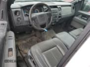 ✅ 2013 Ford F-150 XL • VIN: 1FTMF1CMXDKG15511 • Lot: 90870195. Wystawiony na Copart z przebiegiem 149 682 mil. Bezpłatny archiwum sprzedaży aukcyjnych z USA i szczegółowy raport historii pojazdu na DreamBid. Zdjęcie 8.