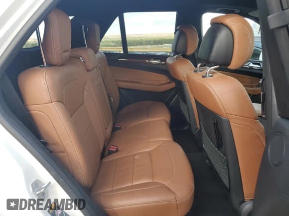 ✅ 2017 Mercedes-Benz GLE 550e • VIN: 4JGDA6DB5HA992070 • Lot: 72261464. Listed on Copart with 60,678 mi. Free auction sales archive from the USA and detailed vehicle history report at DreamBid. Image 11.