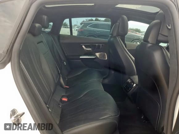 ✅ 2023 Mercedes-Benz EQE 500 • VIN: W1KEG2CB8PF034517 • Lot: 71071705. Listed on Copart with Not provided. Free auction sales archive from the USA and detailed vehicle history report at DreamBid. Image 10.