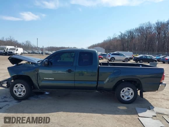 ✅ 2011 Toyota Tacoma • VIN: 5TFTX4CN6BX004636 • Lot: 41785566. Listed on IAAI with 163,035 mi. Free auction sales archive from the USA and detailed vehicle history report at DreamBid. Image 14.