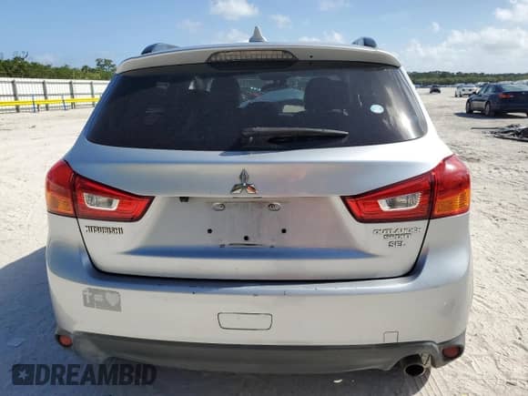 2017 Mitsubishi Outlander SEL z VIN JA4AP4AW3HZ045266, wystawiony jako Copart lot #51518255 z przebiegiem 95 371 mil mil oraz Szkoda całkowita • Salvage title. Historia ofert i sprzedaży dostępna na DreamBid. Obrazek 6.
