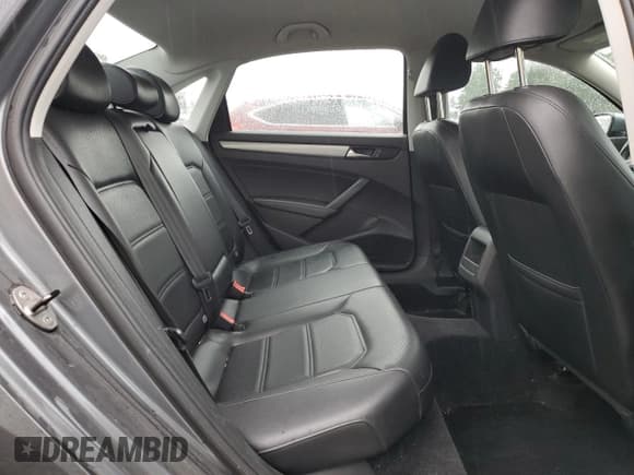 ✅ 2014 Volkswagen Passat S • VIN: 1VWAT7A33EC073573 • Lot: 91280445. Listed on Copart with 161,760 mi. Free auction sales archive from the USA and detailed vehicle history report at DreamBid. Image 10.