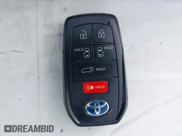 ✅ 2021 Toyota Sienna XSE • VIN: 5TDDSKFC8MS018421 • Lot: 43573769. Listed on IAAI with 63,897 mi. Free auction sales archive from the USA and detailed vehicle history report at DreamBid. Image 11.