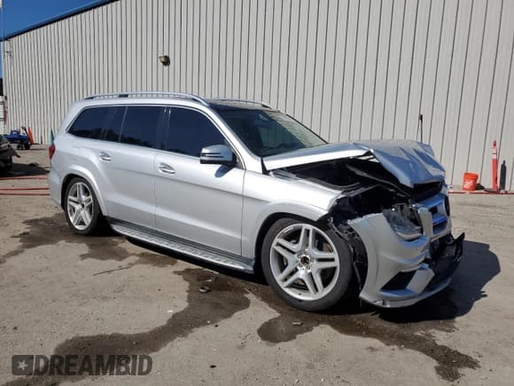 ✅ 2016 Mercedes-Benz GL 550 • VIN: 4JGDF7DE4GA668253 • Lot: 84963685. Listed on Copart with Not provided. Free auction sales archive from the USA and detailed vehicle history report at DreamBid. Image 4.