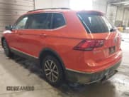 ✅ 2018 Volkswagen Tiguan SEL • VIN: 3VV2B7AX1JM190155 • Lot: 41675633. Wystawiony na IAAI z przebiegiem 91 594 mil. Bezpłatny archiwum sprzedaży aukcyjnych z USA i szczegółowy raport historii pojazdu na DreamBid. Zdjęcie 3.