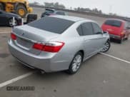 ✅ 2015 Honda Accord EX-L • VIN: 1HGCR2F82FA182669 • Lot: 43806845. Listed on IAAI with 200,121 mi. Free auction sales archive from the USA and detailed vehicle history report at DreamBid. Image 4.