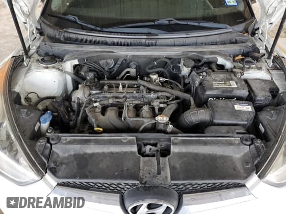 ✅ 2016 Hyundai Veloster • VIN: KMHTC6AD7GU284637 • Lot: 79264494. Wystawiony na Copart z przebiegiem 137 199 mil. Bezpłatny archiwum sprzedaży aukcyjnych z USA i szczegółowy raport historii pojazdu na DreamBid. Zdjęcie 11.