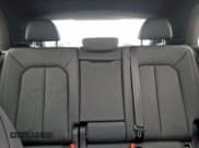 ✅ 2024 Audi Q3 Premium • VIN: WA1AUCF31R1085105 • Lot: 57482305. Wystawiony na Copart z przebiegiem 12 334 mil. Bezpłatny archiwum sprzedaży aukcyjnych z USA i szczegółowy raport historii pojazdu na DreamBid. Zdjęcie 10.